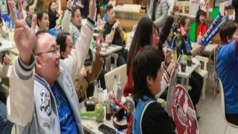 诺丁汉森林欲签尤文中场道格拉斯-路易斯，斯基拉报道